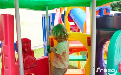 Playgrounds coloridos e criativos: como o design influencia na brincadeira